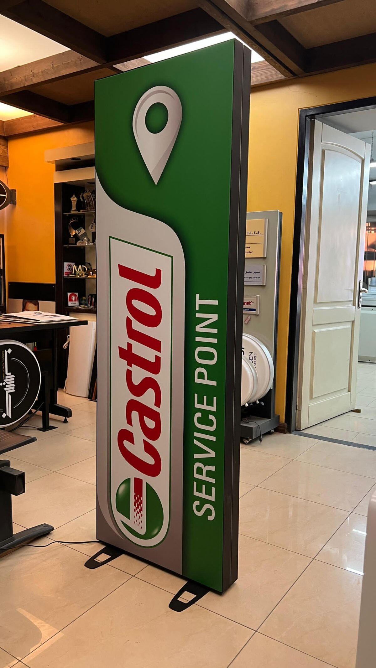 استند لایت باکس ایستاده